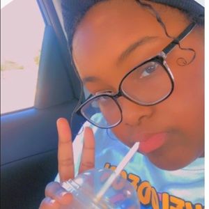 Meet your Posher, Kyra